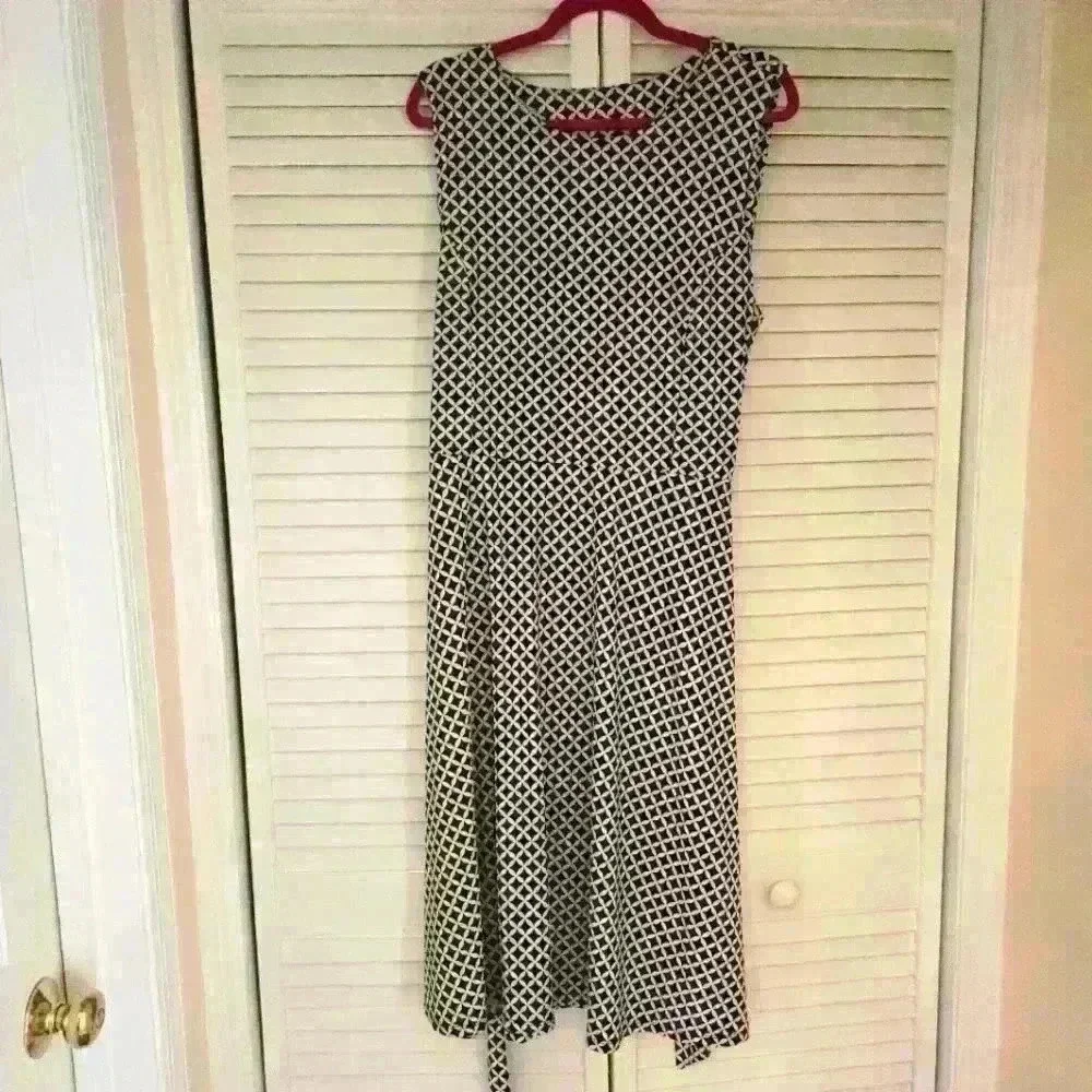 Polka Dot Diamond Dress,Size Large - Picture 2 of 2